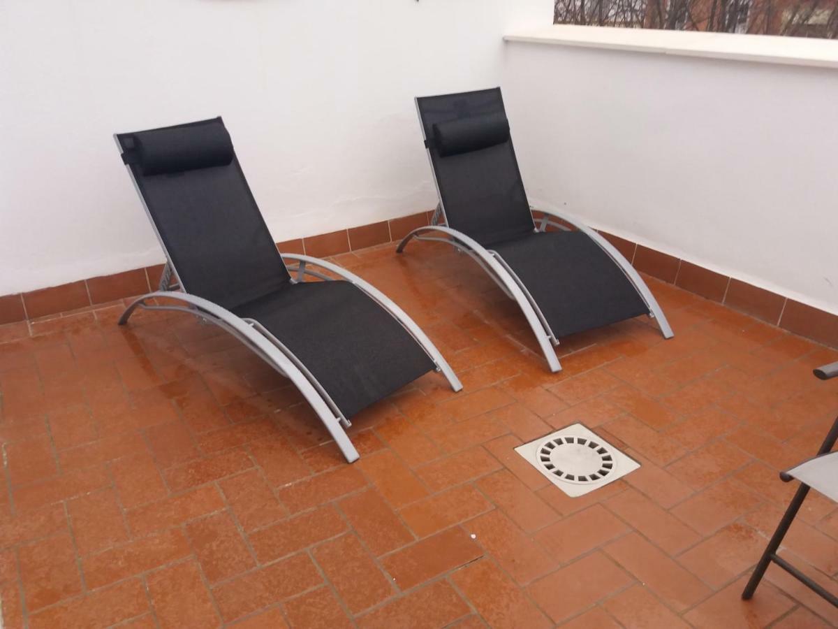 Atico Con Terraza En Alameda De Hercules Sevilla Eksteriør bilde