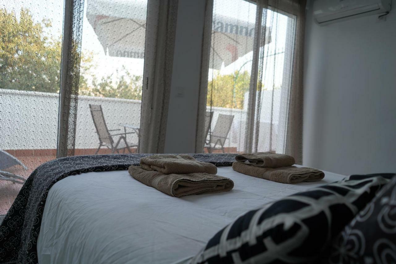 Atico Con Terraza En Alameda De Hercules Sevilla Eksteriør bilde
